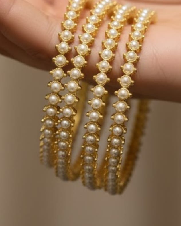 Classic Pearl & Gold Bangle Set of 4pcs